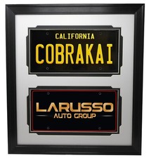 DUE TARGHE (NON INCLUSE)