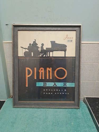 Piano bar jazz vintage - , con