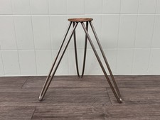Struttura Stile Industriale In Metallo Base Di Sgabello Vintage Treppiede