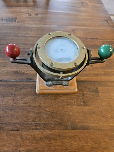 Desk top binnacle with compass - top,