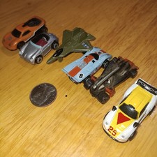 Lotto di (6) oggetti micro