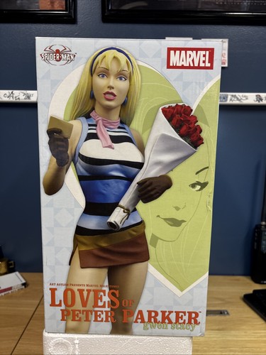 Statua marvel gwen stacy loves - marvel,