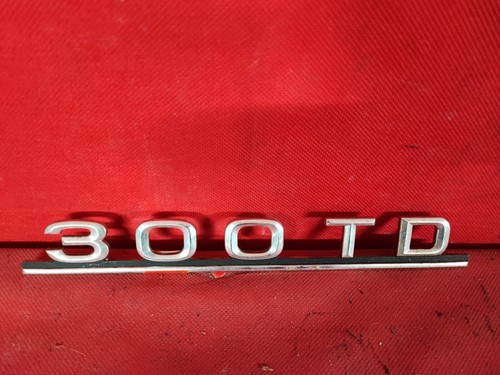 Scritta emblema logo mercedes - scritta,