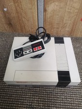 Nintendo NES PAL versione Nintendo Entertainment System + 1 controller per ricambi