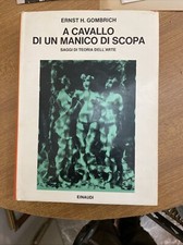 A cavallo di un manico di