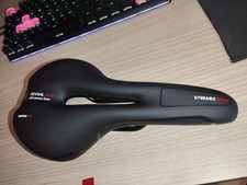 sella bici comoda sportiva nero rossoin gel con zona forata anti prostata