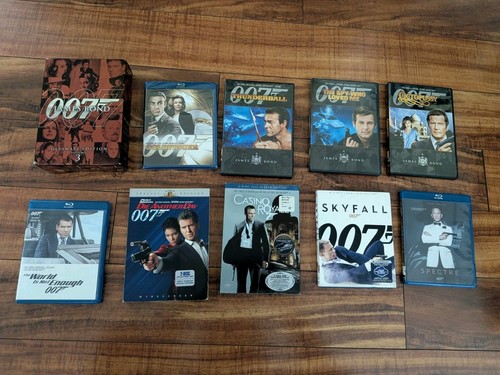 James bond 007 movie - 14,