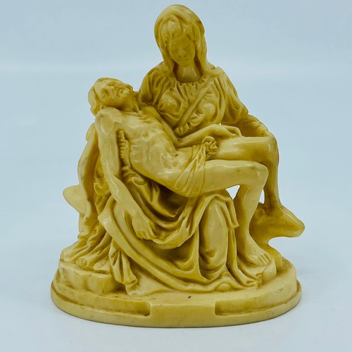 Pieta maria culla gesù - maria,