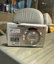 Nikon Coolpix S4000 fotocamera
