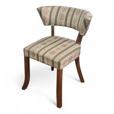 Sedia vintage con schienale ad