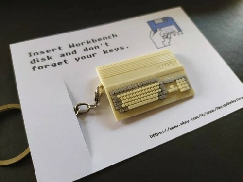 Commodore amiga 500 keychain - commodore,