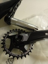 Guarnitura MTB nuova raceface perno 30mm lungo 116mm corona 28t pedivelle 175mm