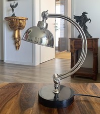 Lampada da tavolo in alluminio