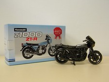 [MODELLO] Kawasaki Z1000 Z1-R