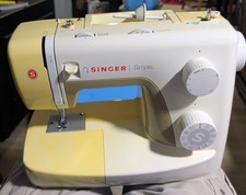 Macchina da cucire SINGER