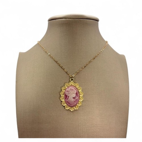 Collana stile vintage - in,