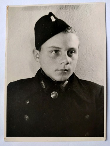 Vintage 1940 young german - young,