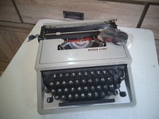 MACCHINA DA SCRIVERE OLIVETTI