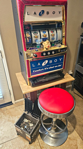 Boy themed slot - la-z-boy,