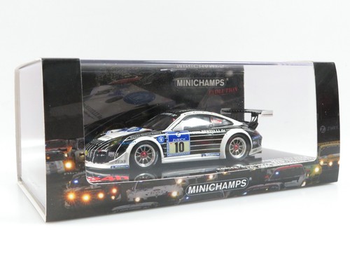 Minichamps 437116110 - 1:43,