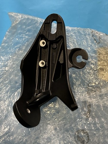 2b000152 supporto fanale ant - supporto,