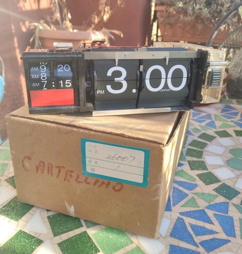 Vintage seiko flip clock qn407 - seiko,