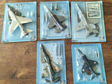 Modellino 1:100 AEREI MILITARI ITALERI  Lotto 5 Pezzi Descrizione Interno Rarità