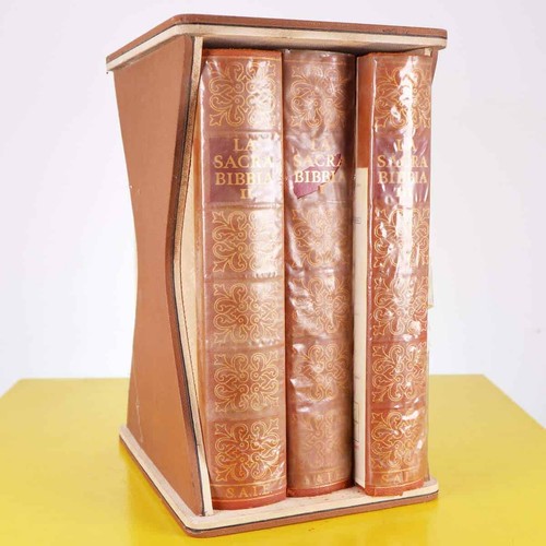 Libri sacra bibbia con - libri,