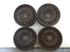 8200449944 SET 4 CERCHI IN FERRO DA 14 POLLICI 4 FORI 5,5JX14H2 ET 29 RENAULT TW