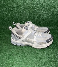 Scarpe da corsa Nike Vomero 5