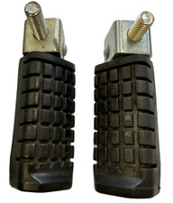 COPPIA PEDANE POGGIAPIEDI PASSEGGERO ORIGINALI APRILIA