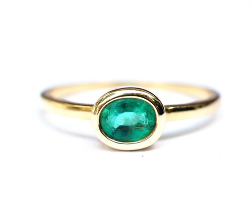 Anello con vera pietra