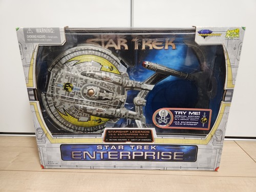 Star trek enterprise in - enterprise, nx-01