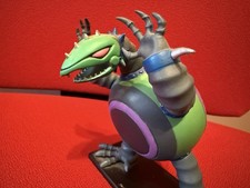 ROBOT COLLECTION  MOSTRO GIRU