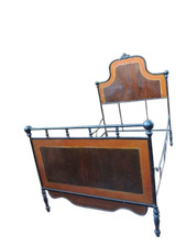 Antico letto in ferro e lamiera epoca inizi del XX secolo 1 piazza e mezza