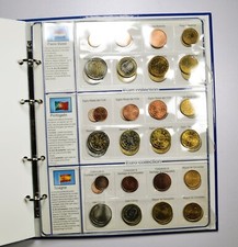 EUROPA - ALBUM con 11 Serie monete Stati Euro 1999 2000 2001 2002