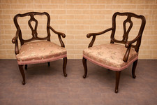 Coppia di poltroncine in stile