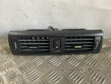 920711611 BOCCHETTE ARIA CRUSCOTTO BMW Serie 1 F20 (1119) 2.0 Diesel RIC 989210