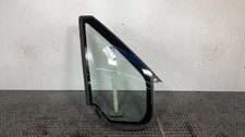 Vetro laterale fisso anteriore