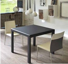 Tavolo Banner Stones