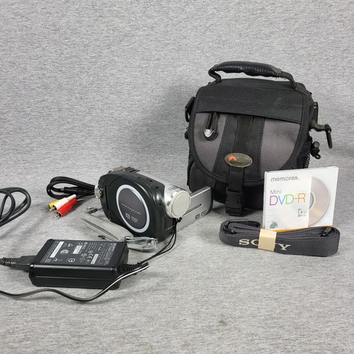 Sony dvd camera 20x zoom - 20x,