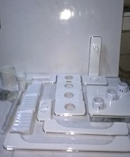 SET ACCESSORI DA BAGNO + PLAFONIERA - IN LEGNO E CERAMICA - COLORE BIANCO