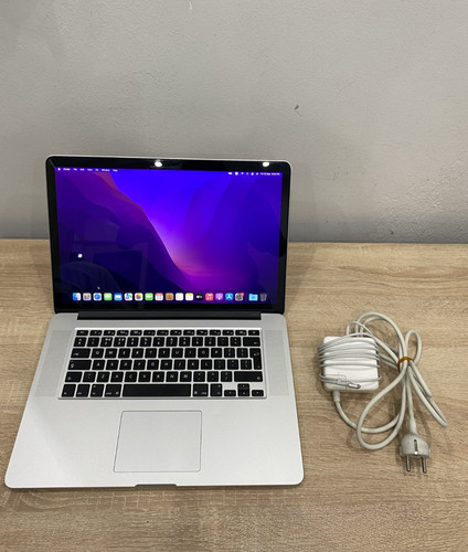 Apple macbook pro - 15,4", metà