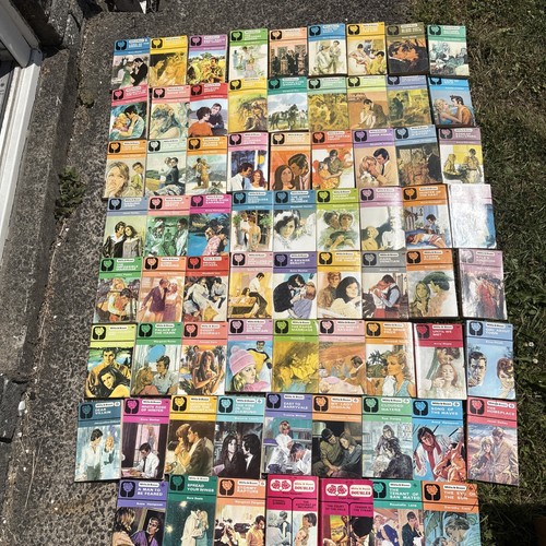 Mills and boon books bulk - mills,