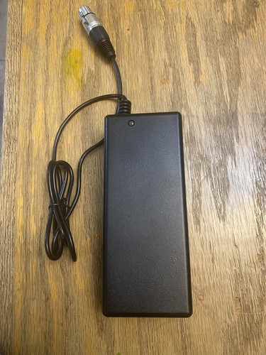 Adattatore 12v xlr 4 pin - 12v,