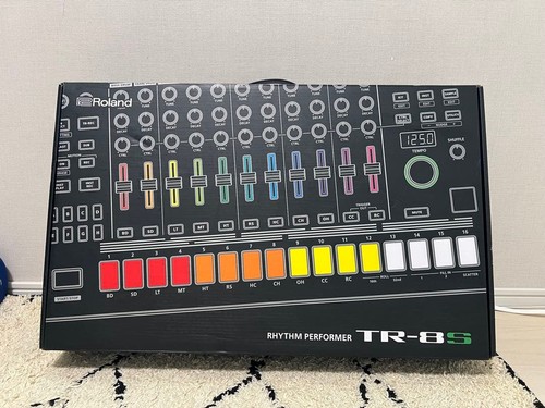 Roland campionatore - tr-8s,