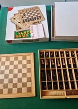 Gioco da tavolo contiene
