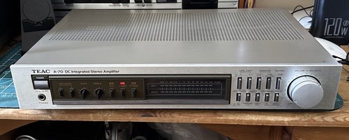 Amplificatore stereo integrato
