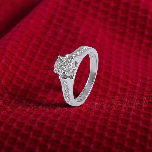 Elegante anello - , di