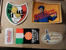 scatola1) lotto adesivi anni 70/80 sinudyne tv color basket sportswear oldaxe